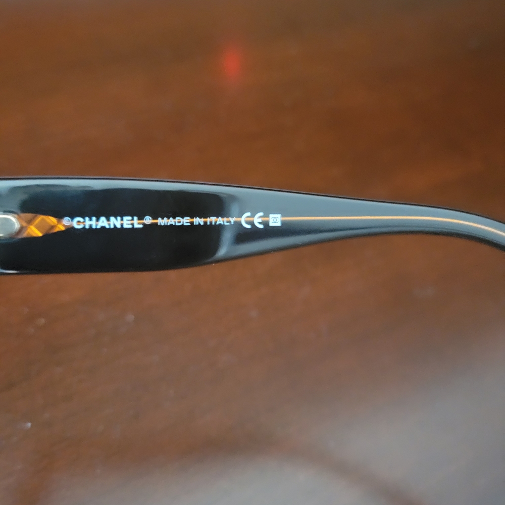 Chanel Briwn Sunglasses for Women - Picture 5 of 7